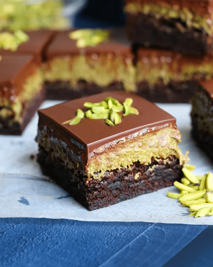 Pistachio-Kunafa-Brownie-3
